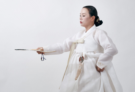 조주선은 국립전통예술고와 한양대에서 수학했고, 국립국악원 민속악단 단원 역임 후 한양대 교수로 재직 중이다. 남원춘향제 전국판소리경연대회 대상(1999)을 수상했으며, 국가무형문화재 제5호 심청가 이수자이다.